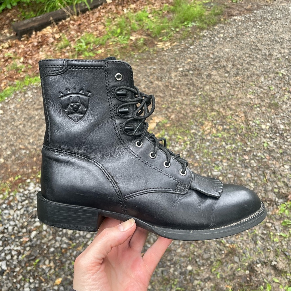 Ariat Lace Up Heritage Lacer Boots Size 6 B